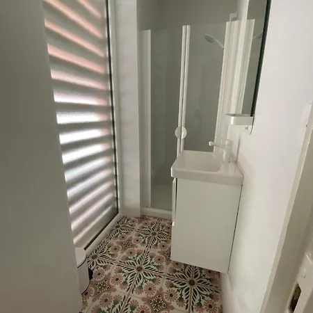 Gasthof Grand Traversant Et Lumineux, Vue Mer, Dernier Etage, Proche Du Centre-ville Ajaccio (Corsica)