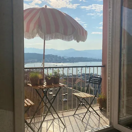 Grand Traversant Et Lumineux, Vue Mer, Dernier Etage, Proche Du Centre-ville * Ajaccio (Corsica)