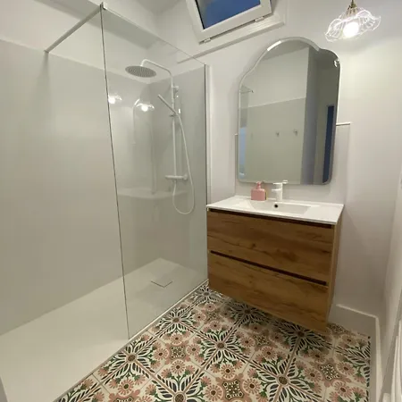 Grand Traversant Et Lumineux, Vue Mer, Dernier Etage, Proche Du Centre-ville Gasthof Ajaccio (Corsica)